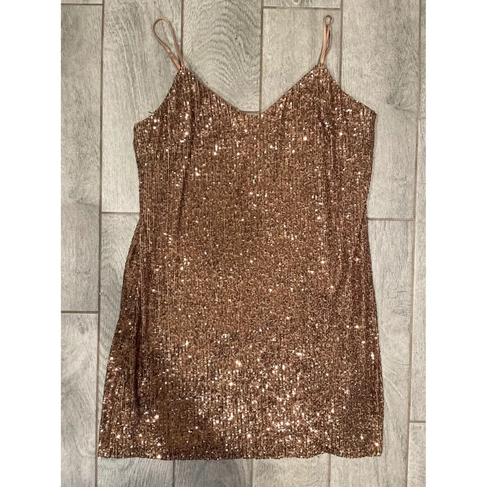 gianni bini sequin dress Women's Size S Tie Waist Silver Long Sleeve NWT 07 15 Inches At Underarm Length gianni bini sequins long sleeve